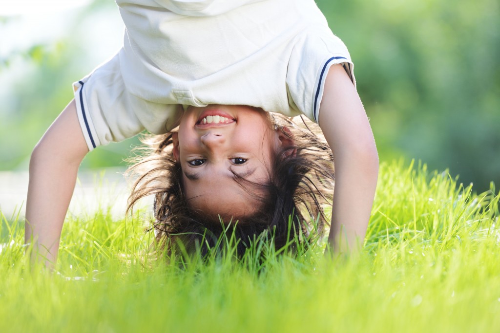 kid playing 