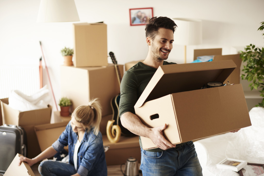 couple packing their things